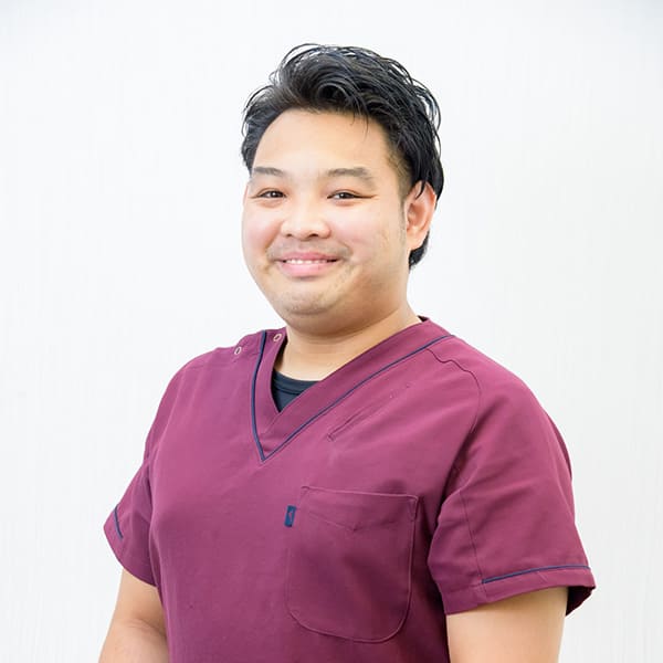 柔道整復師　鈴村純平